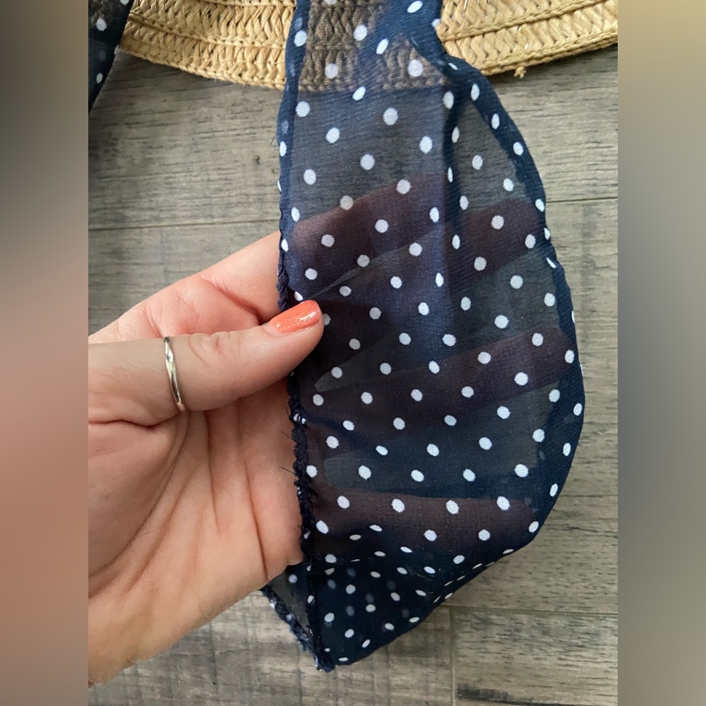 Women’s summer straw hat with navy polka dot ribbon - Picture 4 of 5